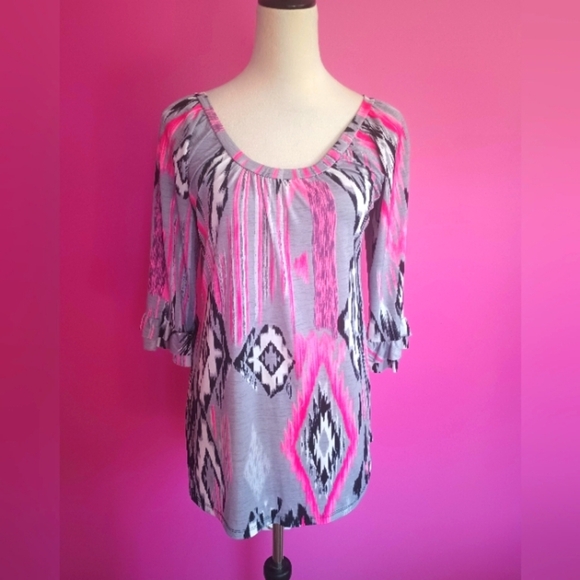 Cezanne Ladies Gray & Pink Geometric Tunic Blouse (Size Large) - Picture 2 of 6